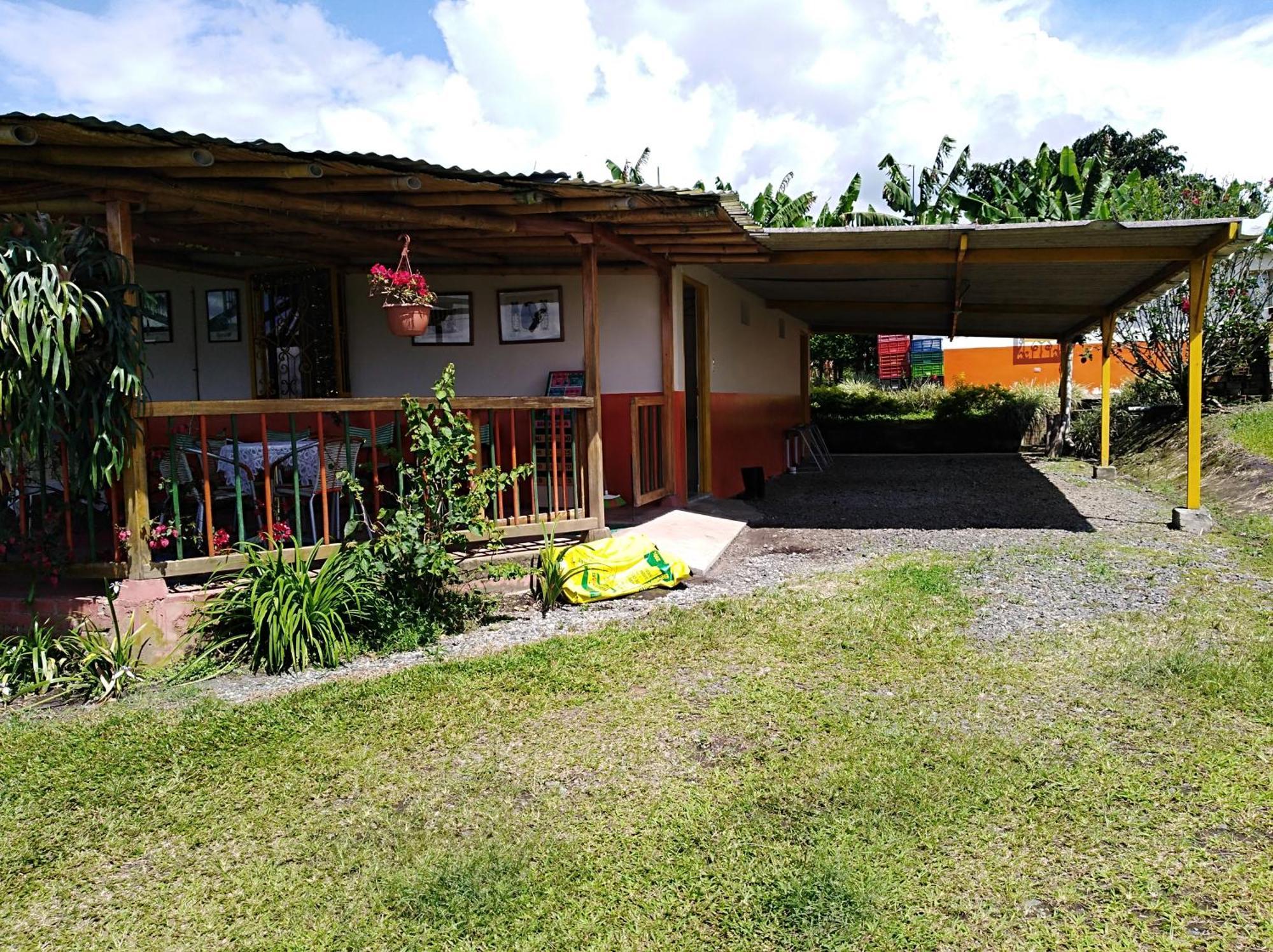Finca En El Quindio Arrullo Cafetero Quimbaya Exterior photo